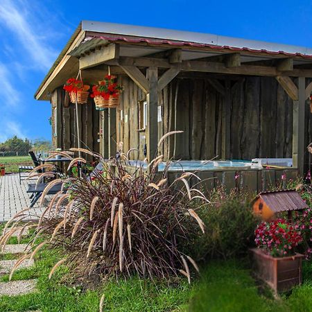 Romantic Jacuzzi Hideaway Near Heviz Rezi Εξωτερικό φωτογραφία